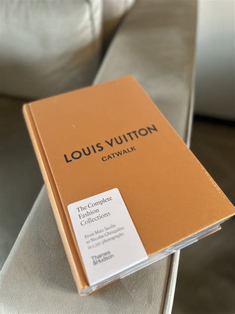 boek louis vuitton|Louis Vuitton nederland online shop.